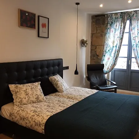 招待所 Roger's House