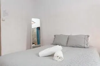 Guest house Roger's House *