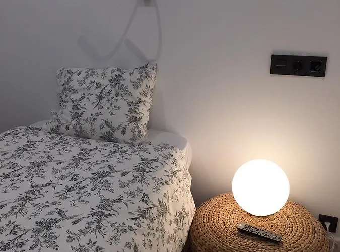 Гостьовий будинок Roger's House Сан-Себастьян